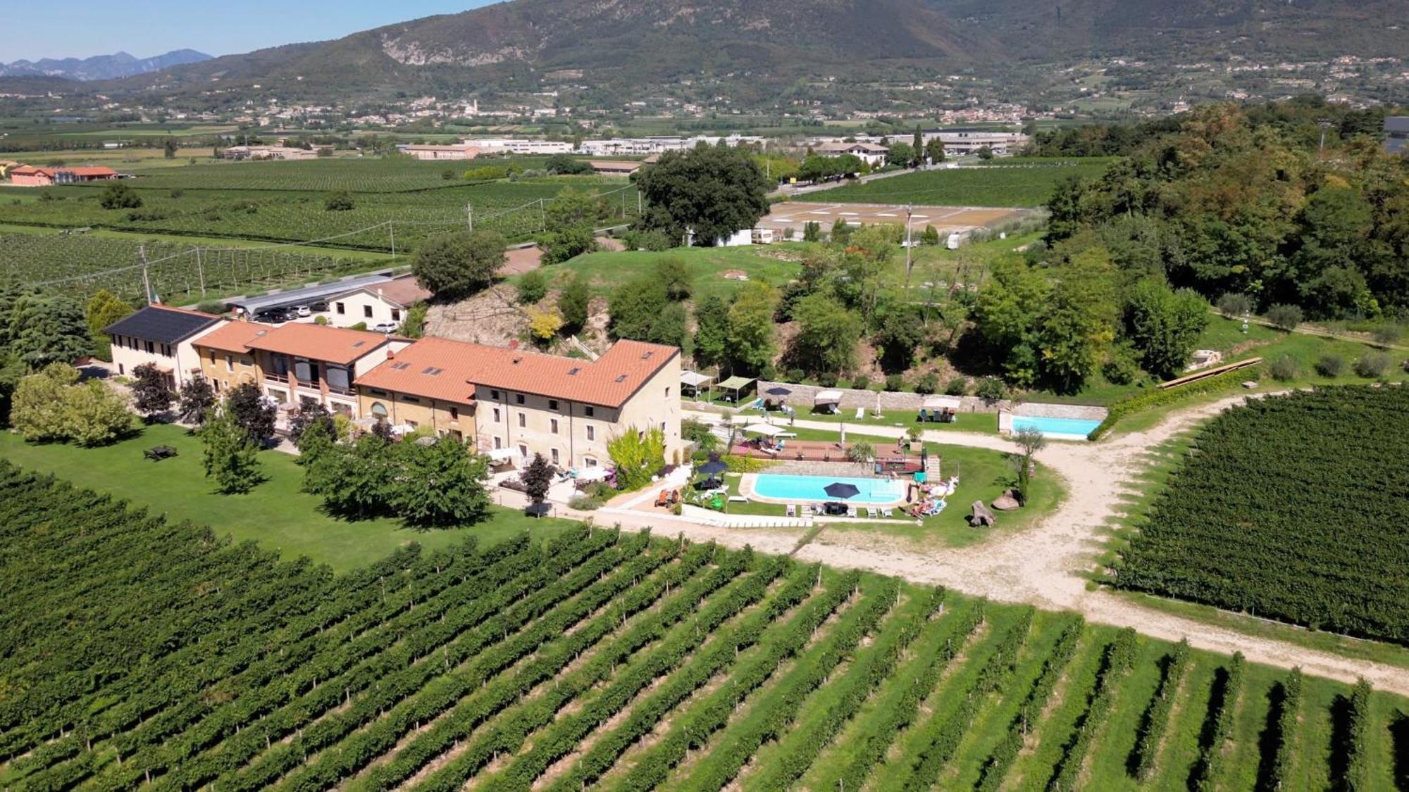 Agriturismo Corte Patrizia カプリーノ・ヴェロネーゼ エクステリア 写真